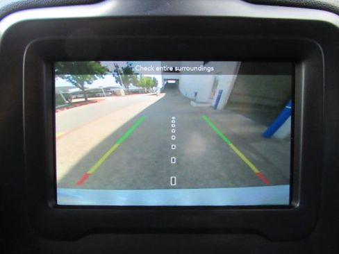 Used 2019 Jeep Renegade Limited image 10