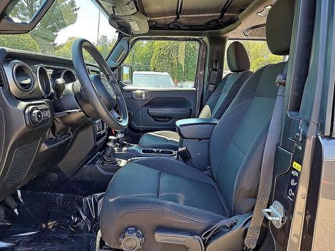 Used 2022 Jeep Wrangler Sport AWD/4WD image 12