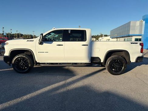 New 2026 Chevrolet Silverado 2500 LTZ w/ Trail Boss Package AWD/4WD image 4