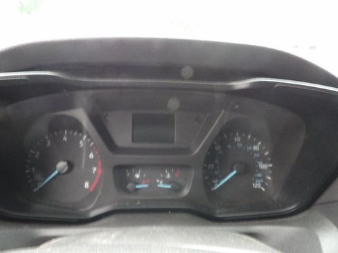 Used 2015 Ford Transit 250 130 Low Roof RWD image 5