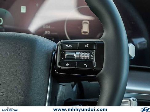 New 2026 Hyundai Ioniq 9 SE AWD/4WD image 17