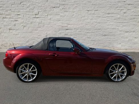 Used 2009 MAZDA MX-5 Miata Grand Touring image 6