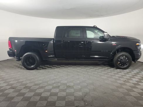 New 2026 RAM 3500 Limited image 3
