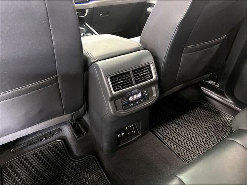 Used 2024 Volkswagen Atlas Peak Edition SE AWD/4WD image 13