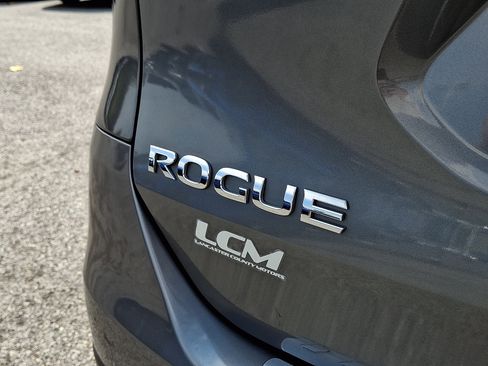 Used 2014 Nissan Rogue SL w/ SL Premium Package AWD/4WD image 31