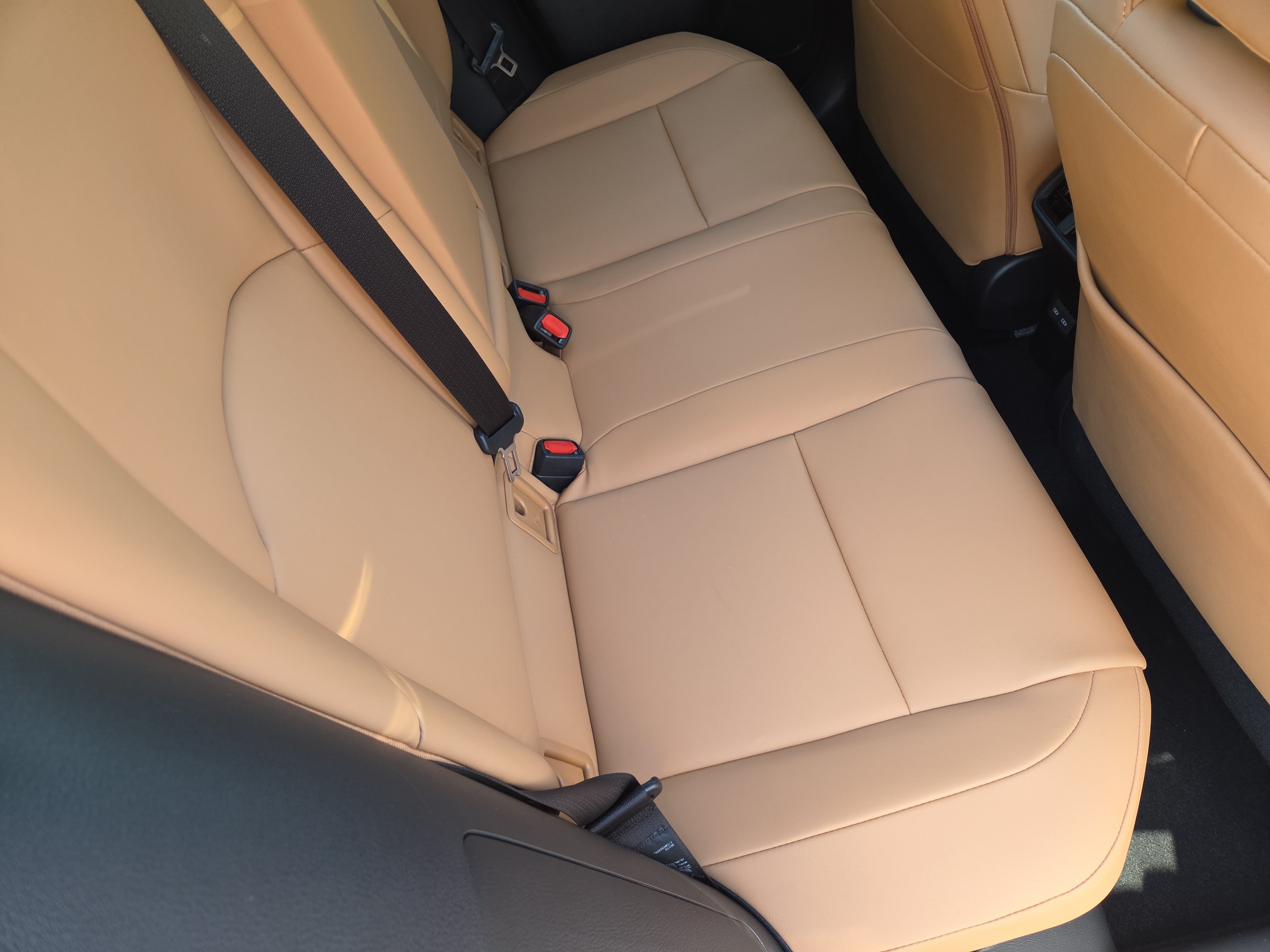 Certified 2025 Lexus UX 300h AWD w/ Cold Area Package image 20