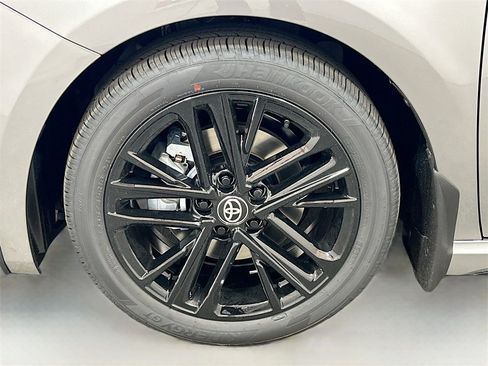 New 2026 Toyota Camry SE image 9