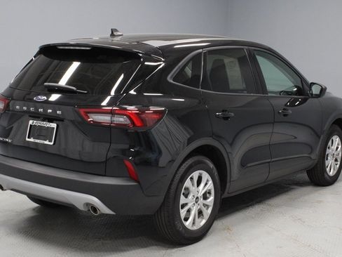 Certified 2025 Ford Escape Active image 10