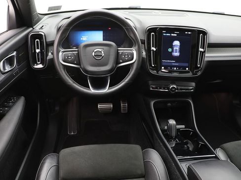 Used 2021 Volvo XC40 P8 Recharge w/ Advanced Package image 13