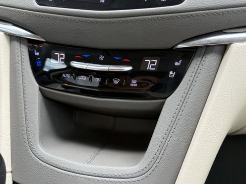 Used 2021 Cadillac XT5 Premium Luxury image 85