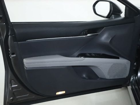 Certified 2019 Toyota Camry LE w/ Convenience Package FWD image 15