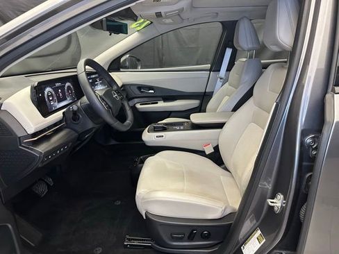 Used 2023 Nissan Ariya FWD image 20