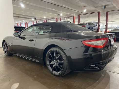 Used 2012 Maserati GranTurismo Sport image 21