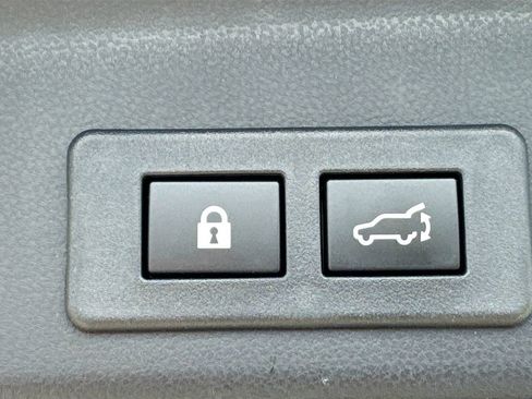 Used 2025 Subaru Ascent Bronze Edition AWD/4WD image 33