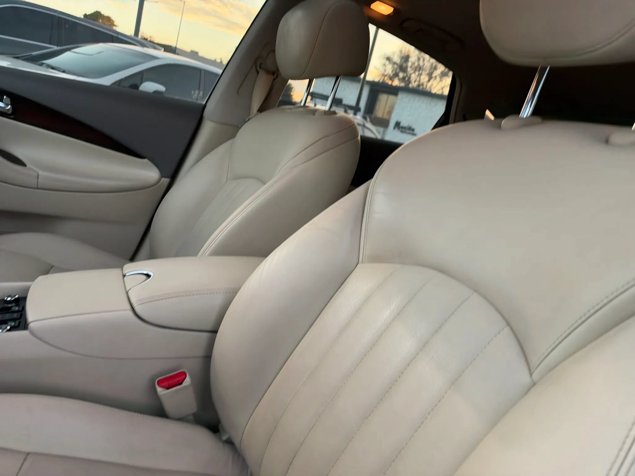 Used 2015 INFINITI QX50 Journey w/ Premium Package AWD/4WD image 13