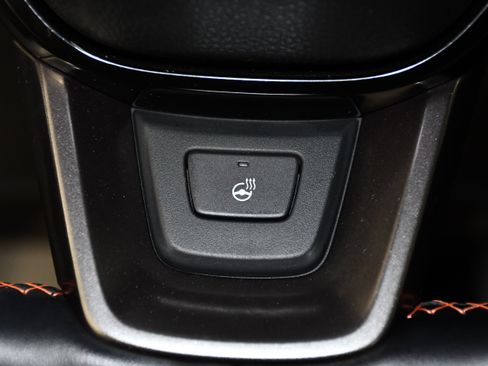 Used 2025 Honda Pilot TrailSport image 23