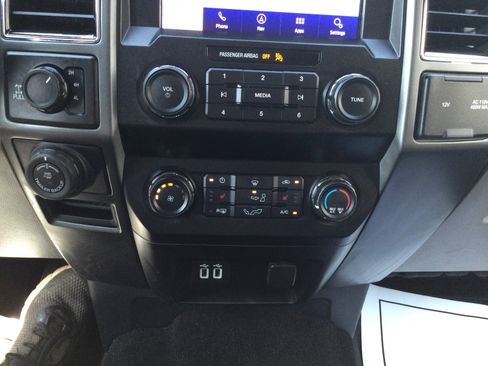 Used 2020 Ford F150 XLT w/ Equipment Group 302A Luxury image 12