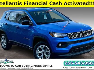 New 2025 Jeep Compass Latitude image 1