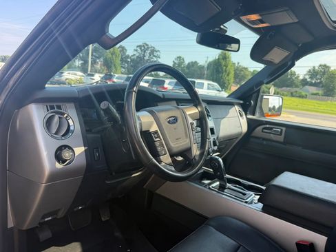 Used 2016 Ford Expedition EL Limited w/ Equipment Group 301A AWD/4WD image 9