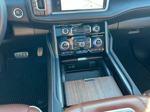 Used 2024 GMC Yukon XL Denali Ultimate image 19