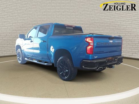 Used 2024 Chevrolet Silverado 1500 LT Trail Boss w/ LT Trail Boss Premium Package AWD/4WD image 7