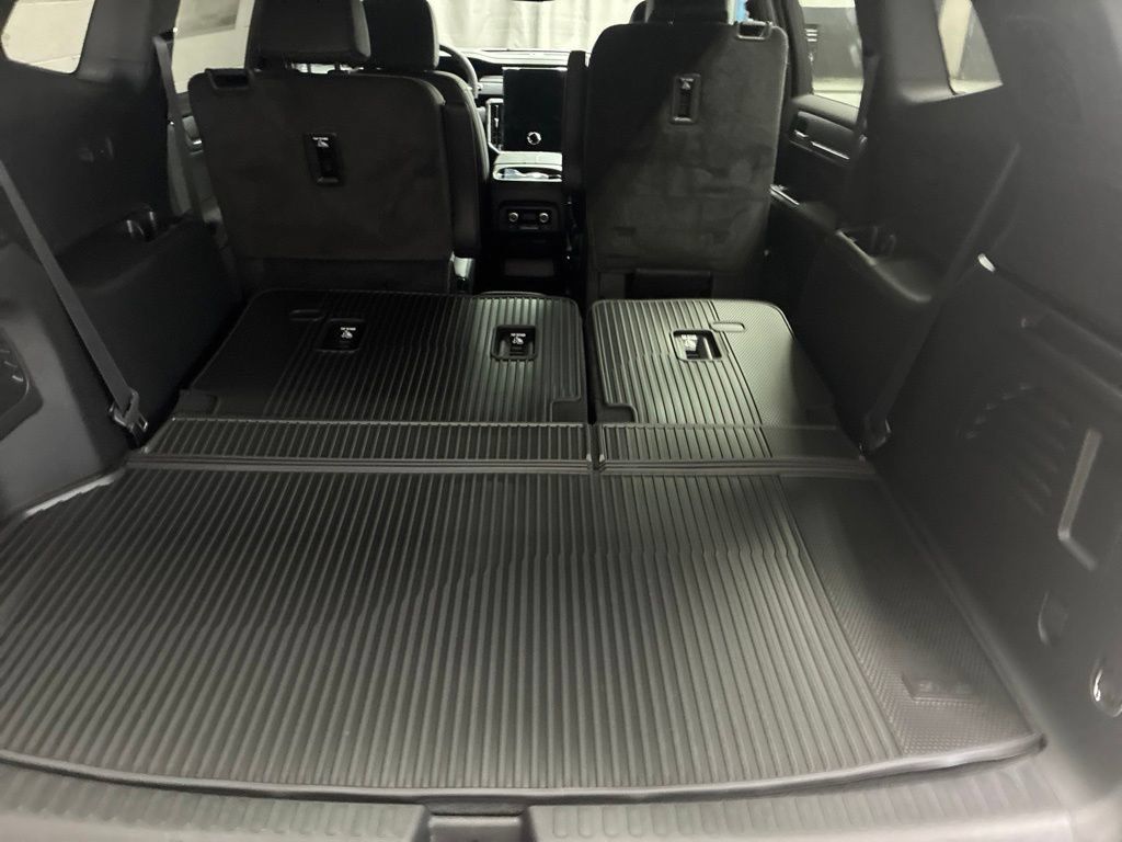 New 2027 GMC Acadia Elevation w/ Black Edition AWD/4WD image 13