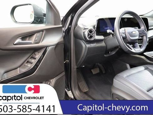 Used 2025 Chevrolet Equinox LT w/ Convenience Package II AWD/4WD image 10