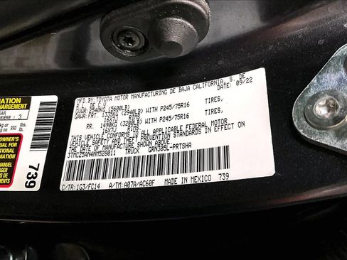 Certified 2022 Toyota Tacoma SR5 image 32