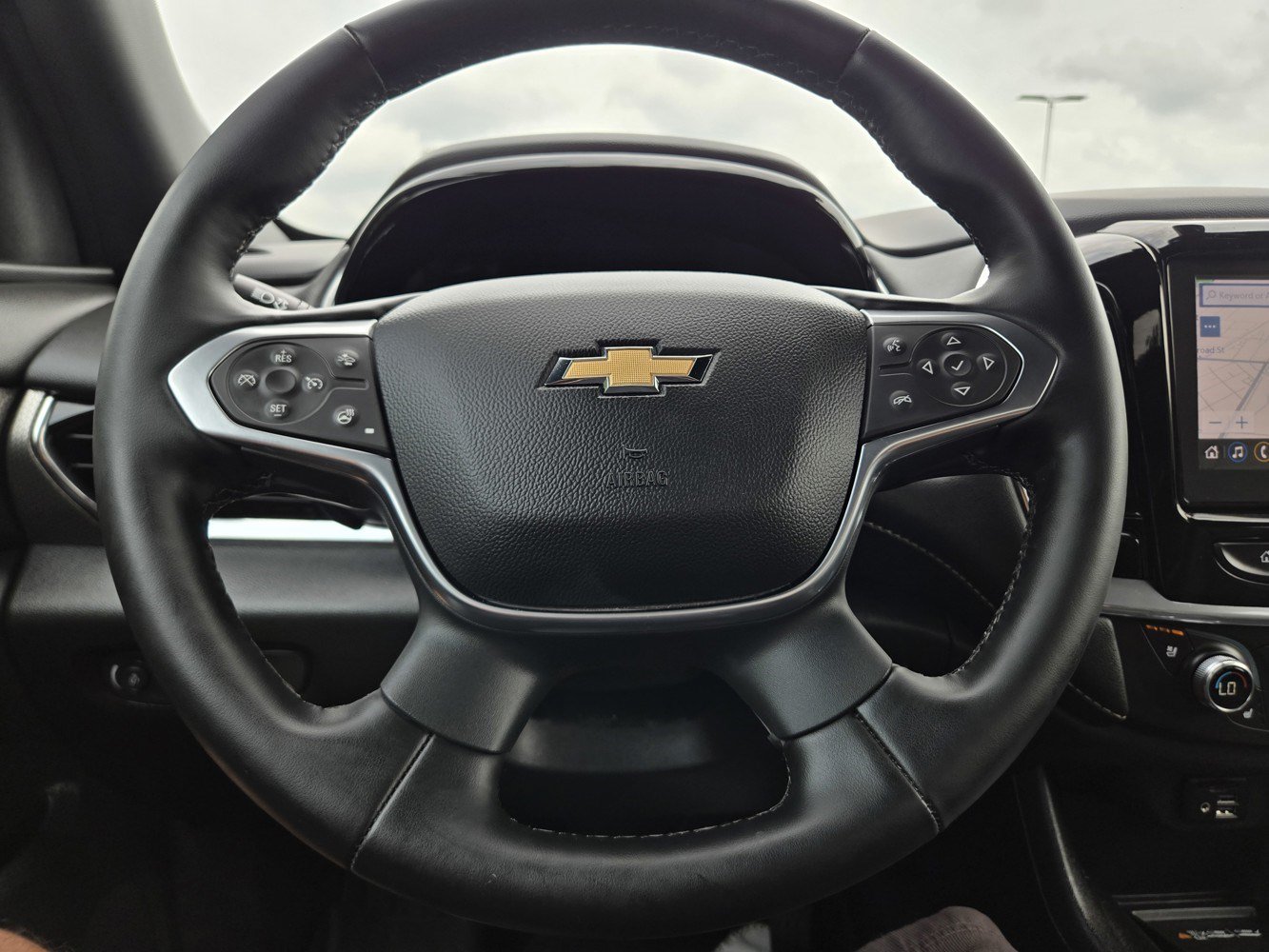 Used 2023 Chevrolet Traverse Premier AWD/4WD image 19