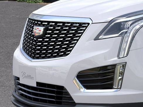 New 2026 Cadillac XT5 Luxury image 13