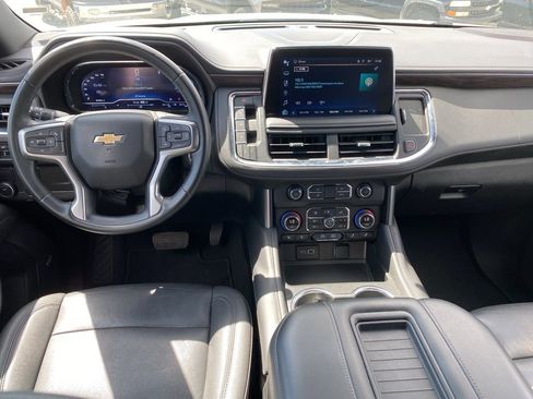 Used 2024 Chevrolet Suburban LT image 9