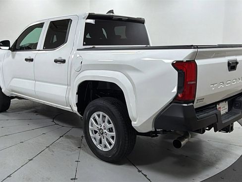 Certified 2025 Toyota Tacoma SR image 7