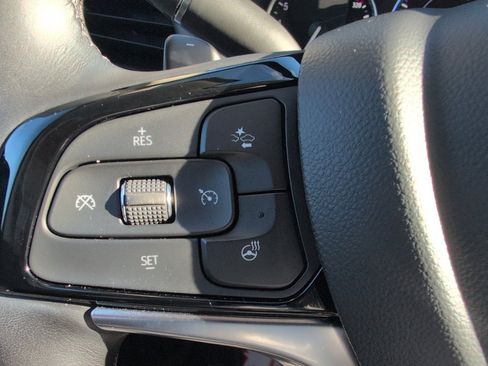 Used 2023 Buick Enclave Avenir w/ Avenir Technology Package image 29