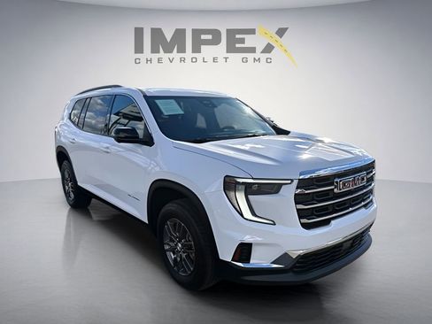 Used 2025 GMC Acadia Elevation FWD image 7