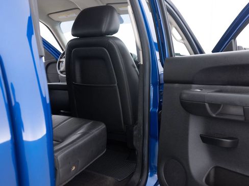 Used 2013 Chevrolet Silverado 2500 LT w/ Interior Plus Package image 34