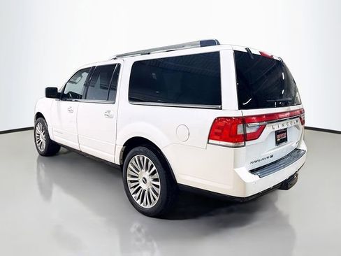 Used 2017 Lincoln Navigator L Reserve image 9