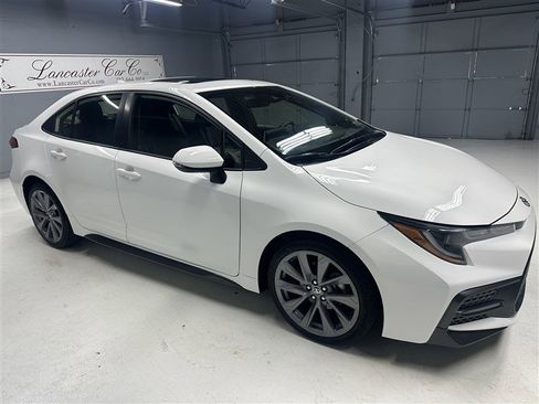 Used 2020 Toyota Corolla XSE FWD image 8