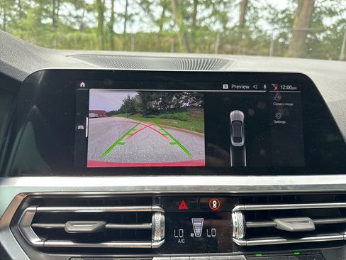 Used 2022 BMW M4 Competition w/ Executive Package RWD image 19