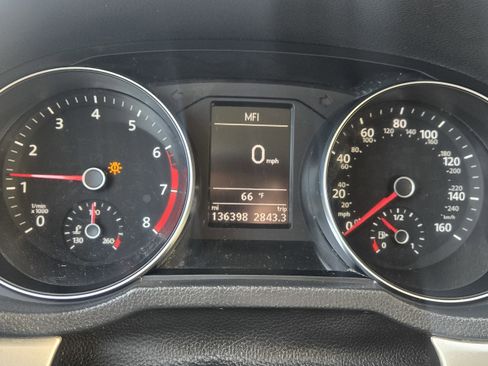 Used 2016 Volkswagen Passat 1.8T S image 25