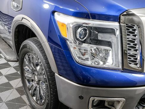 Used 2017 Nissan Titan Platinum Reserve image 33