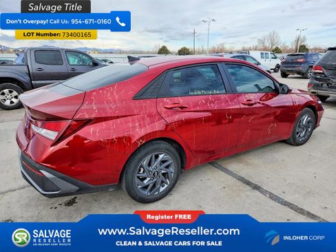 Used 2024 Hyundai Elantra SEL image 3