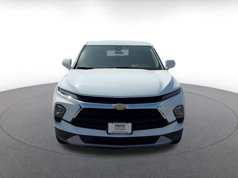 Used 2025 Chevrolet Blazer LT FWD image 4