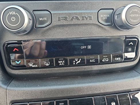 New 2026 RAM ProMaster 2500 w/ Convenience Group image 21