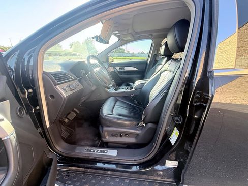Used 2013 Lincoln MKX FWD image 10
