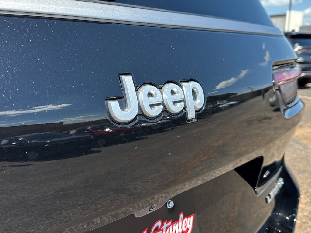 Used 2026 Jeep Grand Cherokee L Limited RWD image 45