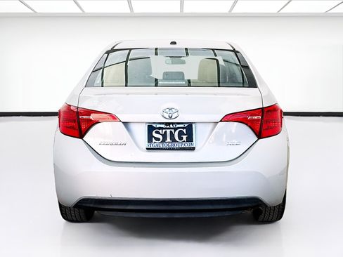 Used 2017 Toyota Corolla XLE w/ Carpet Mat Package (TMS) FWD image 5