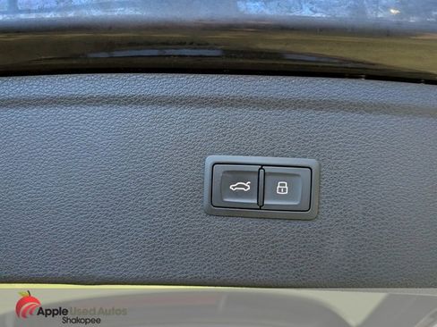 Used 2018 Audi Q5 2.0T Premium Plus w/ Premium Plus Package image 9