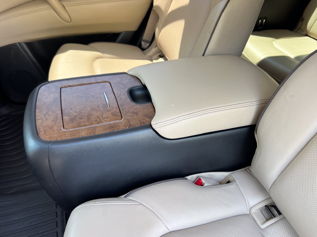 Used 2023 Nissan Armada SL w/ Captain's Chairs Package RWD image 20
