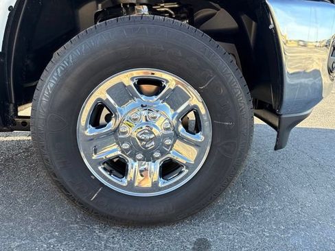 New 2026 RAM 2500 Tradesman AWD/4WD image 10