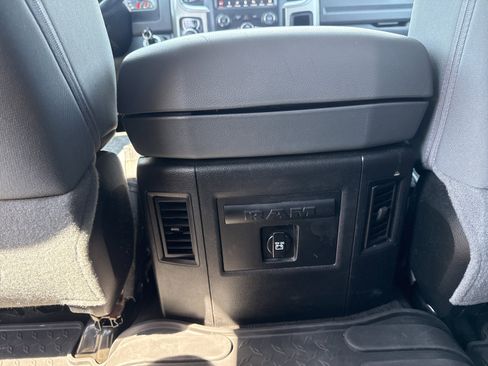 Used 2018 RAM 1500 Big Horn AWD/4WD image 11